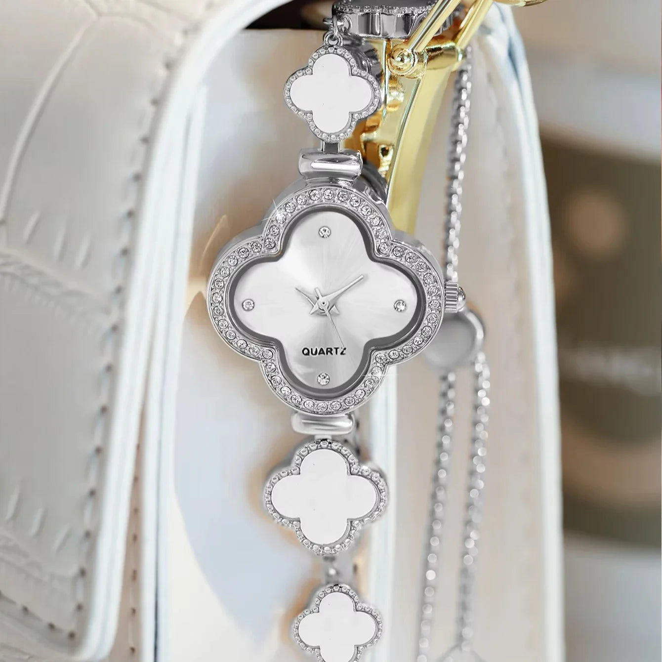 LUCKYFOX Women's Quartz Watch - Luxury Clover Design